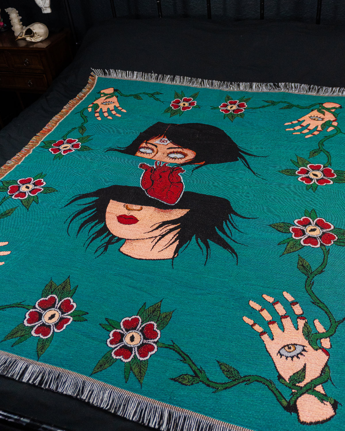 Detachment - Anatomical Heart Woven Blanket