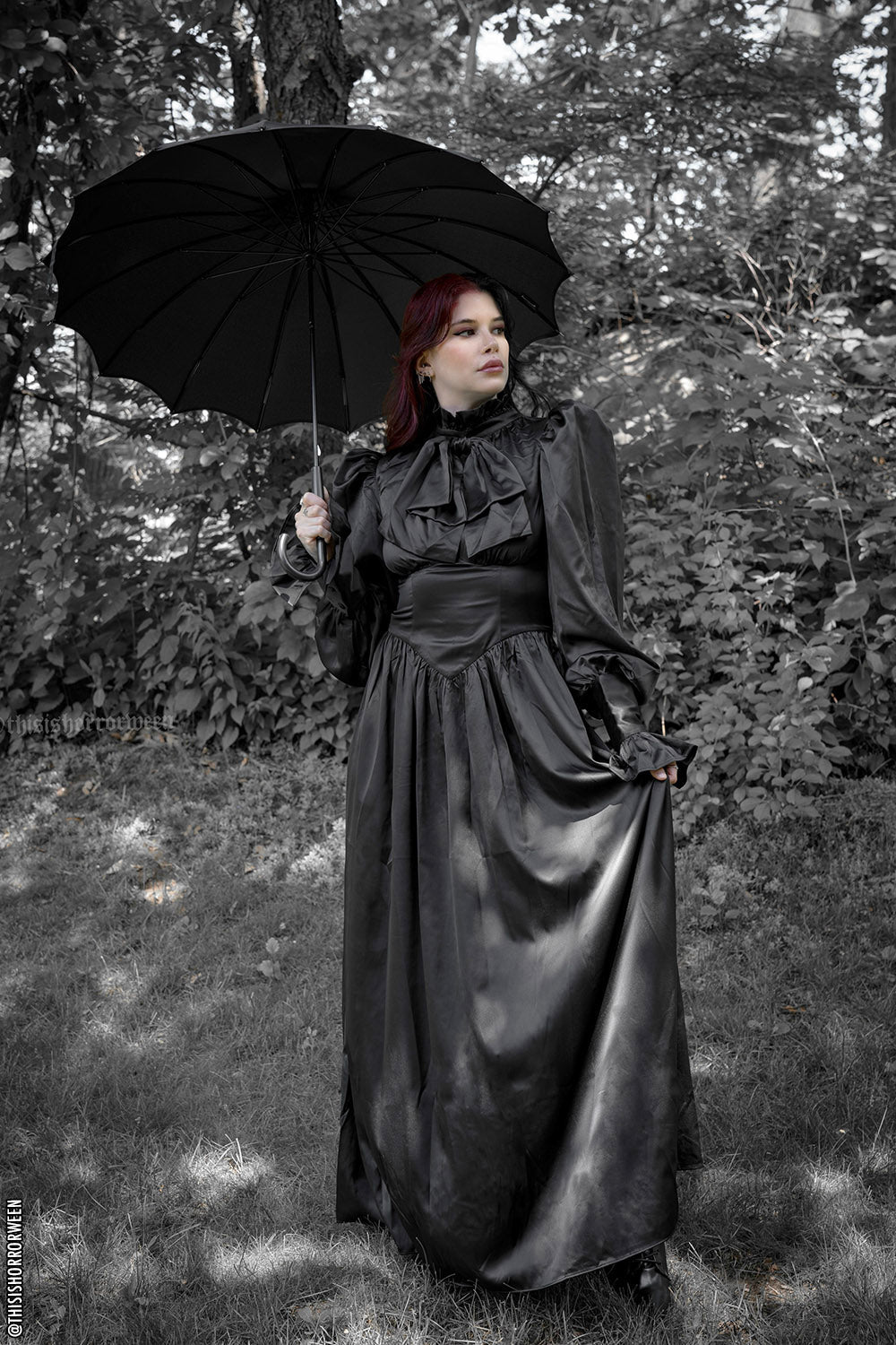 Batwing Pagoda Umbrella MIDNIGHT BLACK