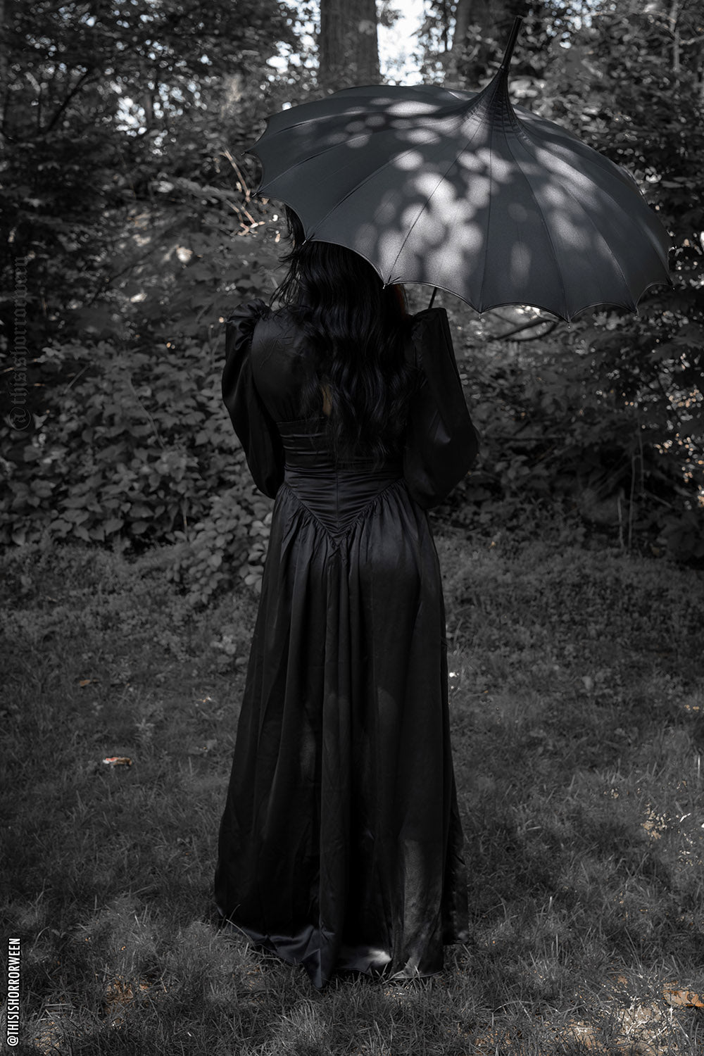 Batwing Pagoda Umbrella MIDNIGHT BLACK