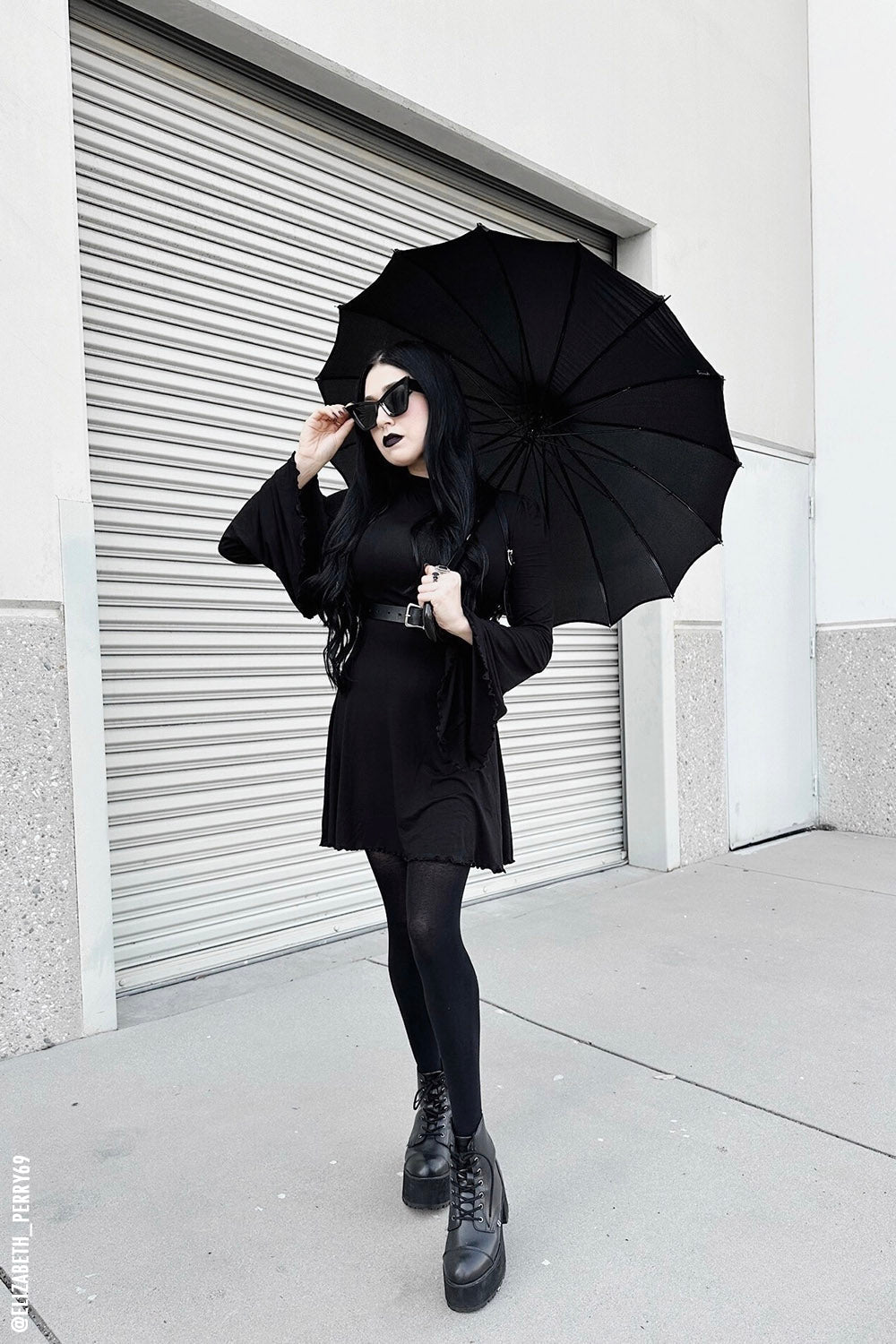 Batwing Pagoda Umbrella MIDNIGHT BLACK