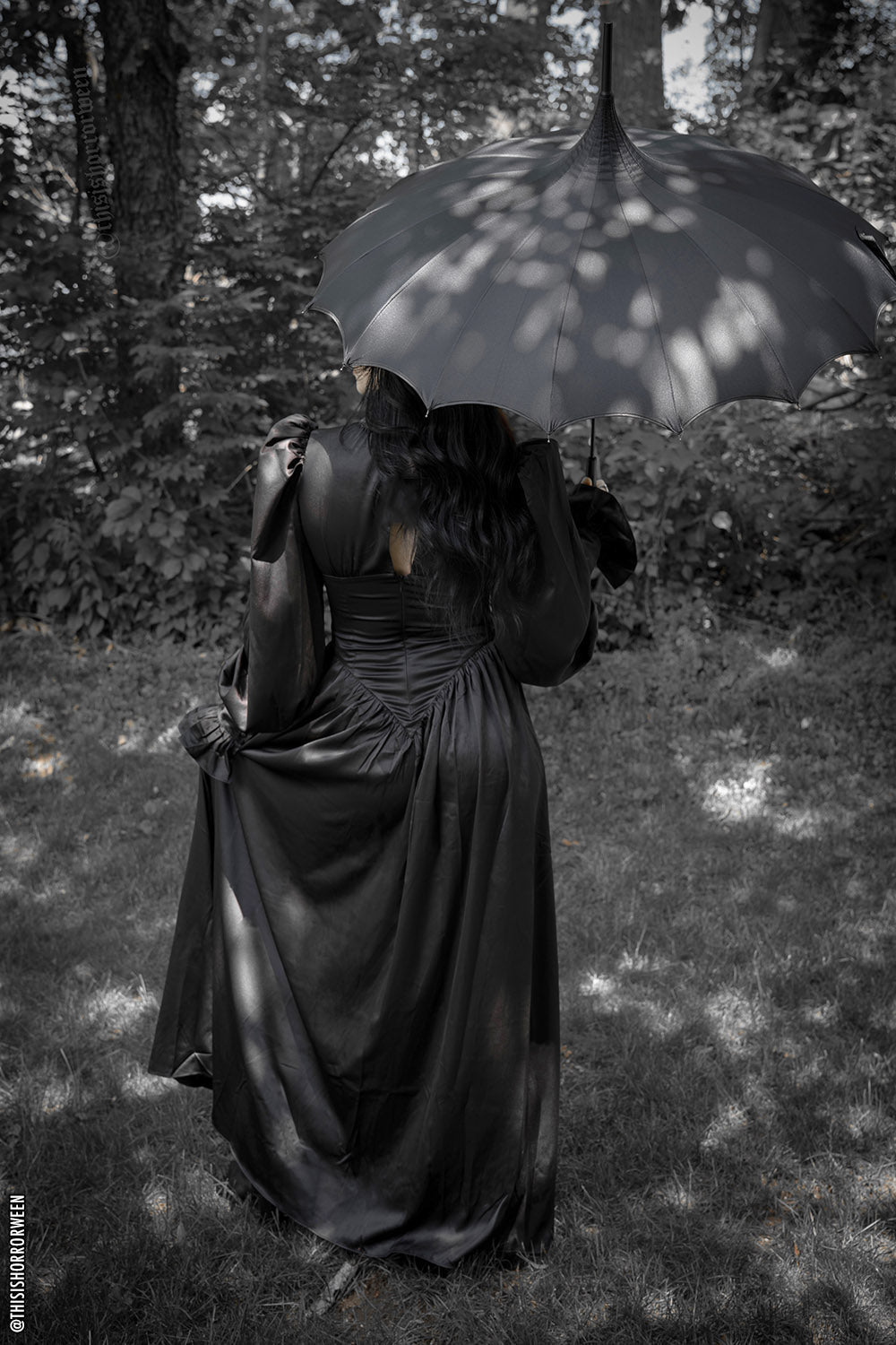 Batwing Pagoda Umbrella MIDNIGHT BLACK