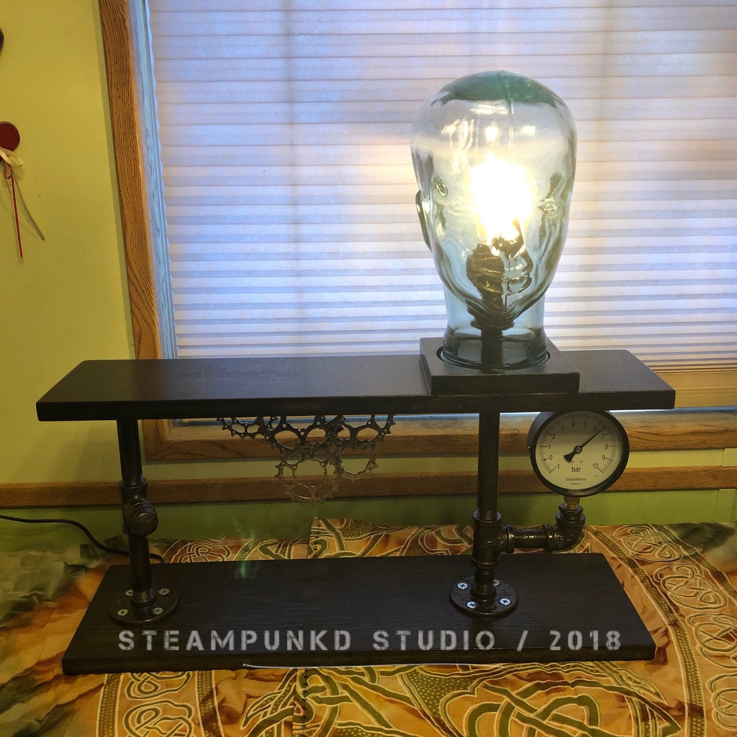 Glass Mannequin Head Tabletop Desk Lamp Style 4