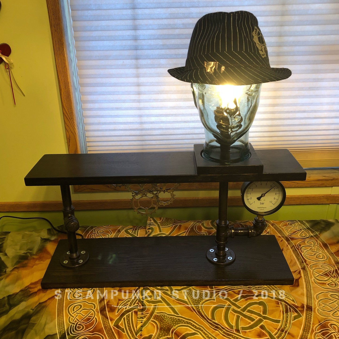 Glass Mannequin Head Tabletop Desk Lamp Style 4