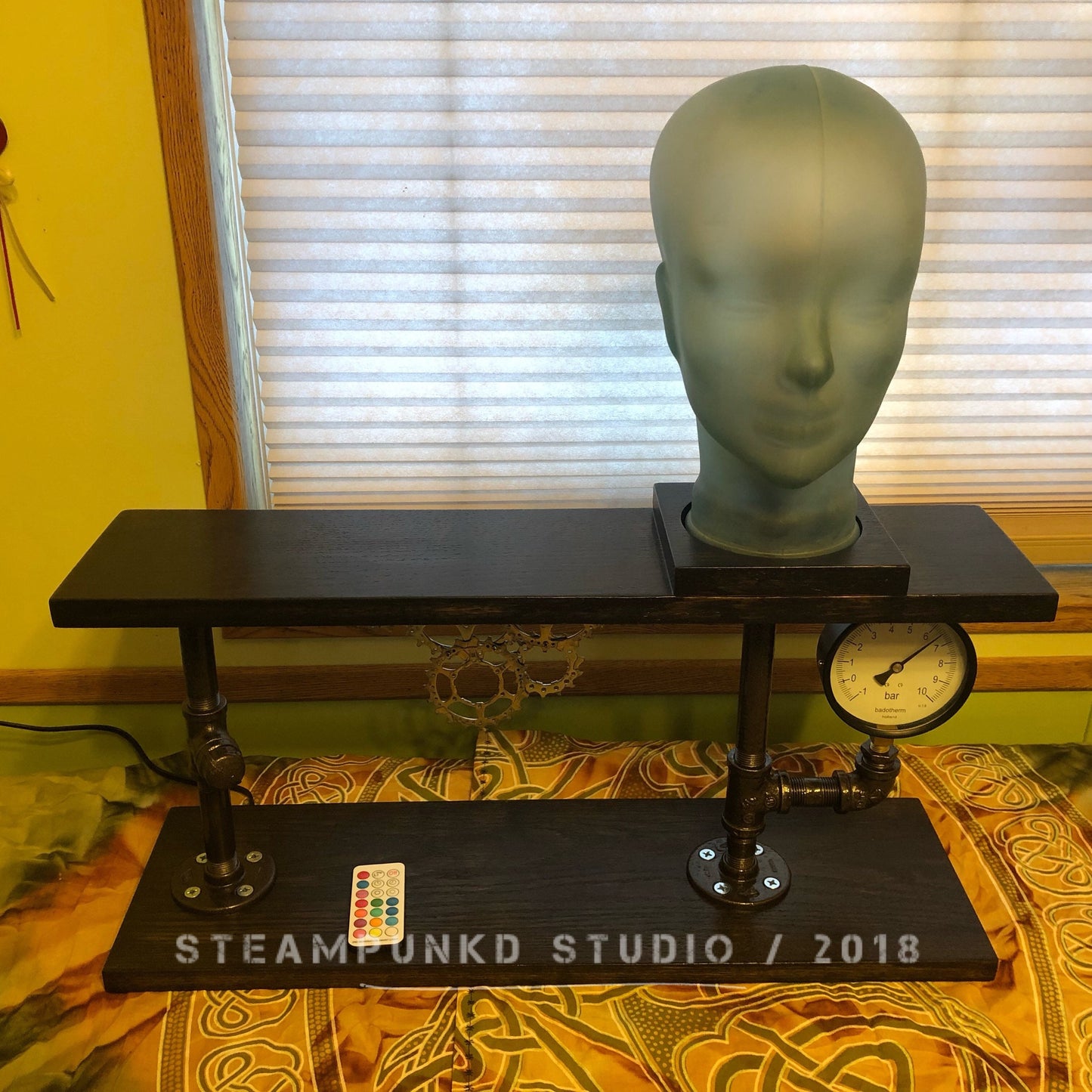Glass Mannequin Head Tabletop Desk Lamp Style 4