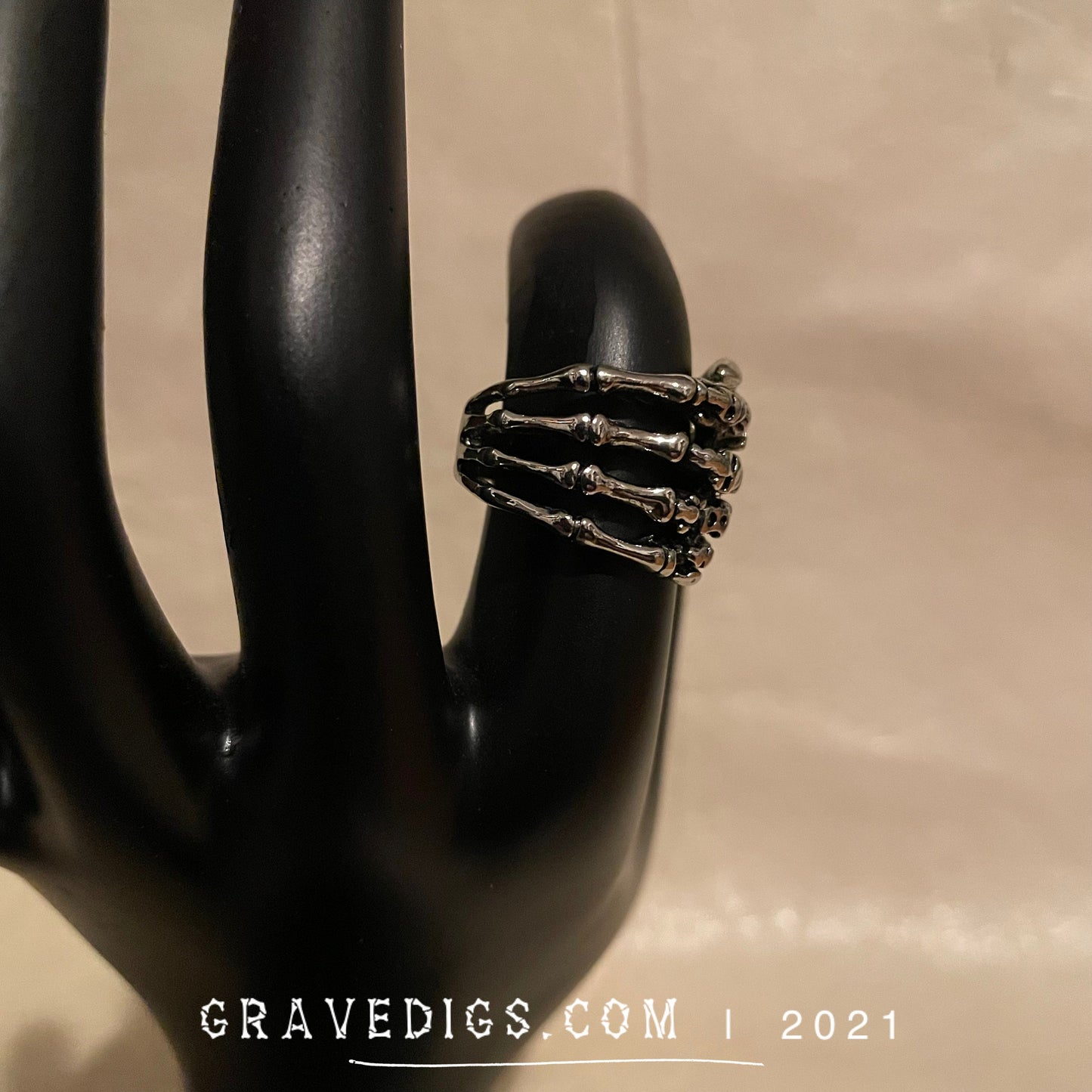 Skeleton Hand Ring | Stainless Steel | Gothic Horror Fantasy Halloween