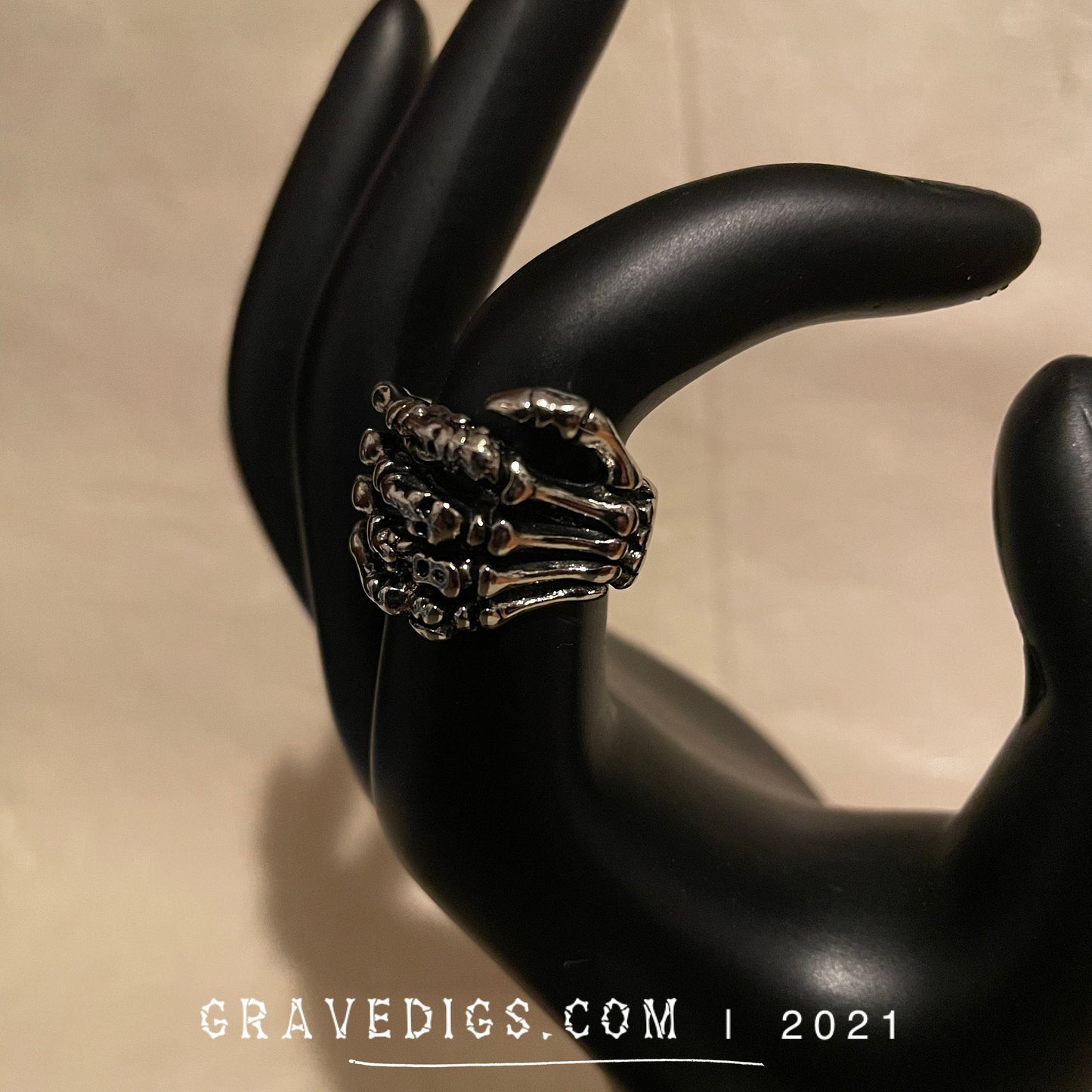 Skeleton Hand Ring | Stainless Steel | Gothic Horror Fantasy Halloween
