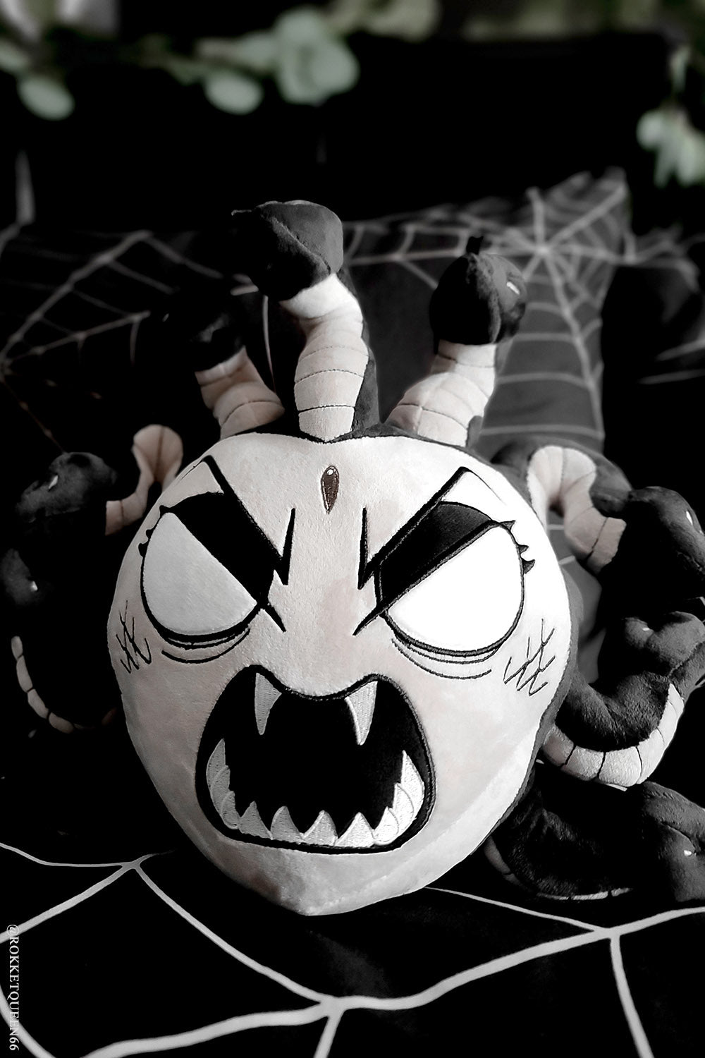 Medusa's Head Plush Toy