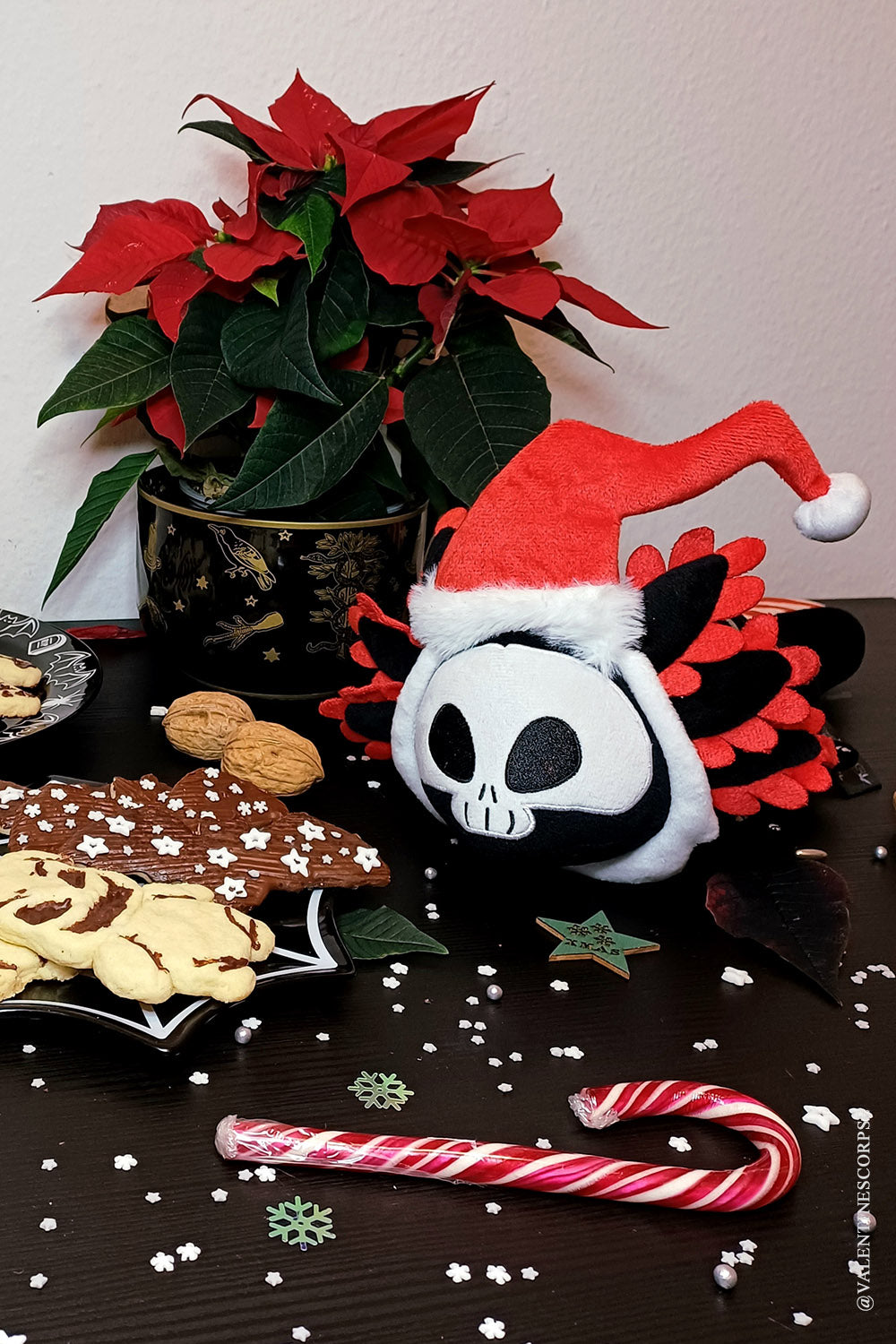 Santa Spooksalotl Plush Toy Limited Holiday Edition