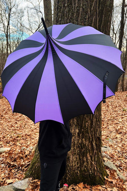 Batwing Pagoda Umbrella BLACK and LIGHT PURPLE