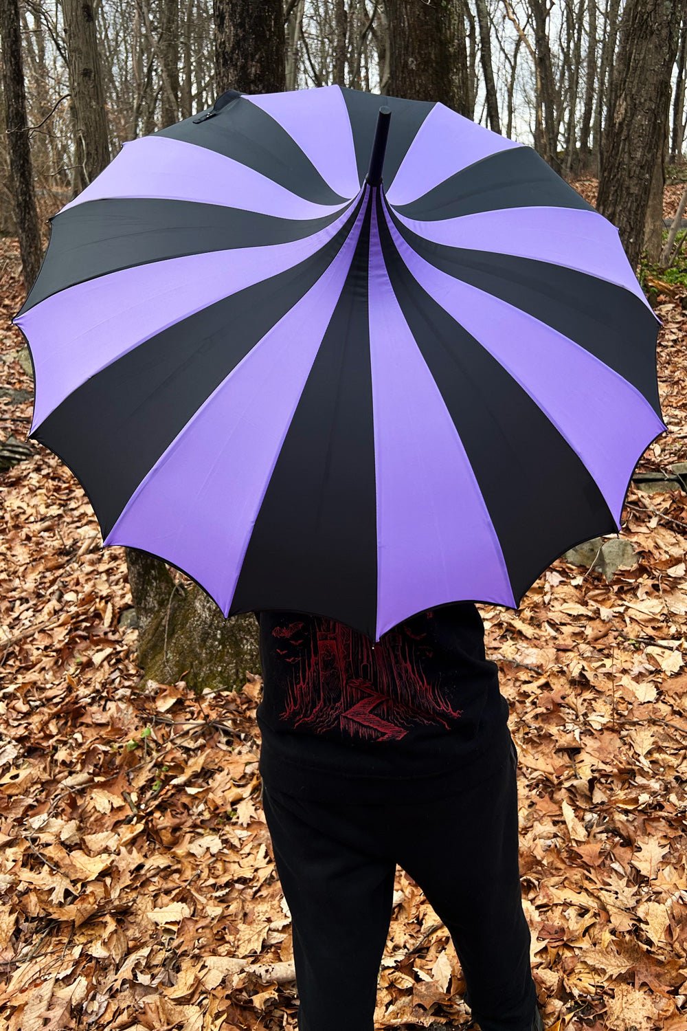 Batwing Pagoda Umbrella BLACK and LIGHT PURPLE