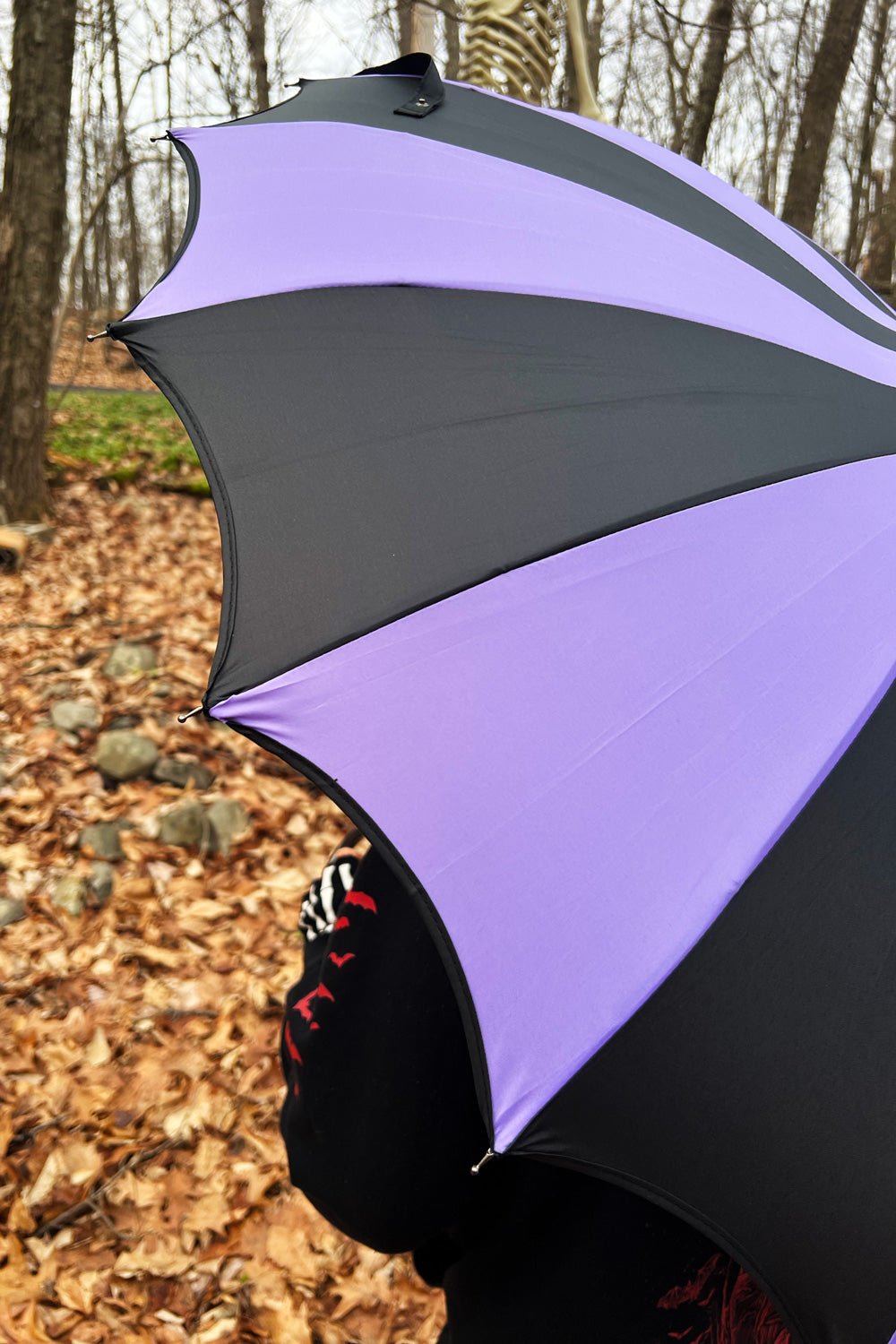 Batwing Pagoda Umbrella BLACK and LIGHT PURPLE