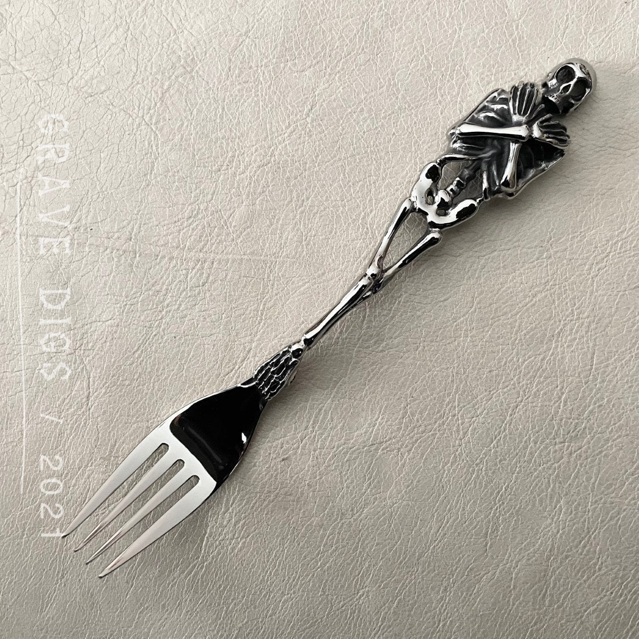 Skeleton Flatware Set | 1 Spoon + 1 Fork + 1 Knife Kitchen Tableware | Gothic Halloween Silverware
