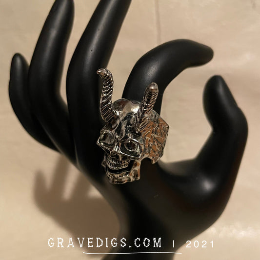 Demon Horned Skull Ring | Stainless Steel | Gothic Horror Fantasy Halloween