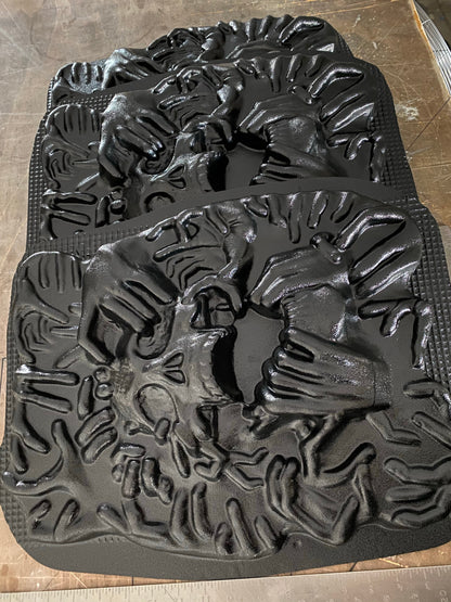 Ripped Skull ABS 17"