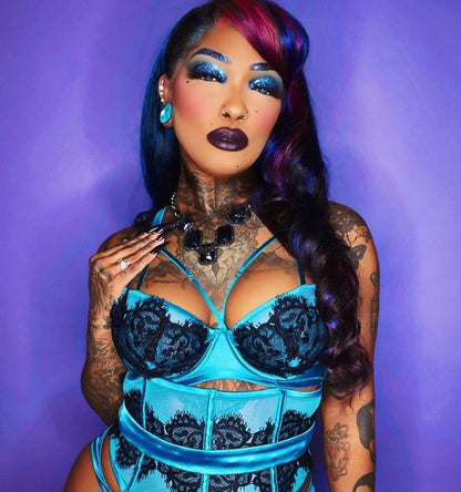 BLUE DREAM DIAMONDS